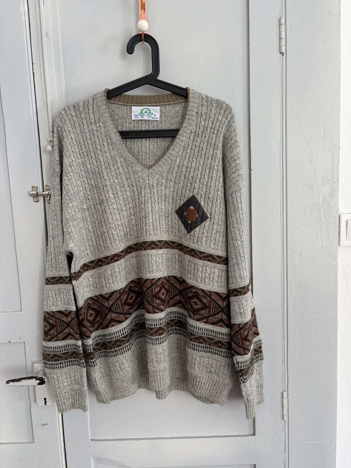 Vintage light grey jumper , Wool and alpaca blend v neck