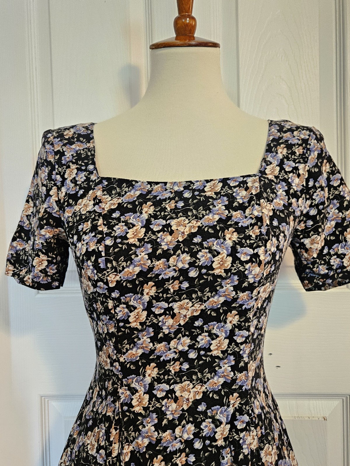 Vintage 80s/90s Paris Blues Black Blue Floral Fit&Flare Skater Mini Dress Size 3