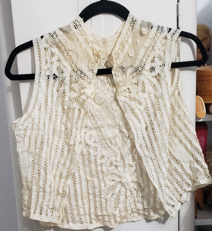 Ecru Lace Vest Camisole Antique Clothing Hook and Eye Closure READ