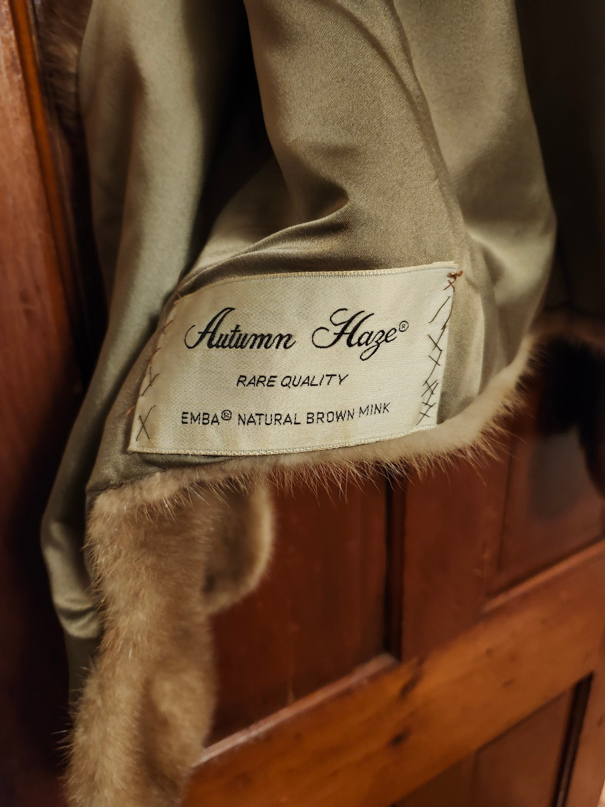 Vintage Autumn Haze Emba Mink Coat Portrait Collar Mid Century Fur Wrap
