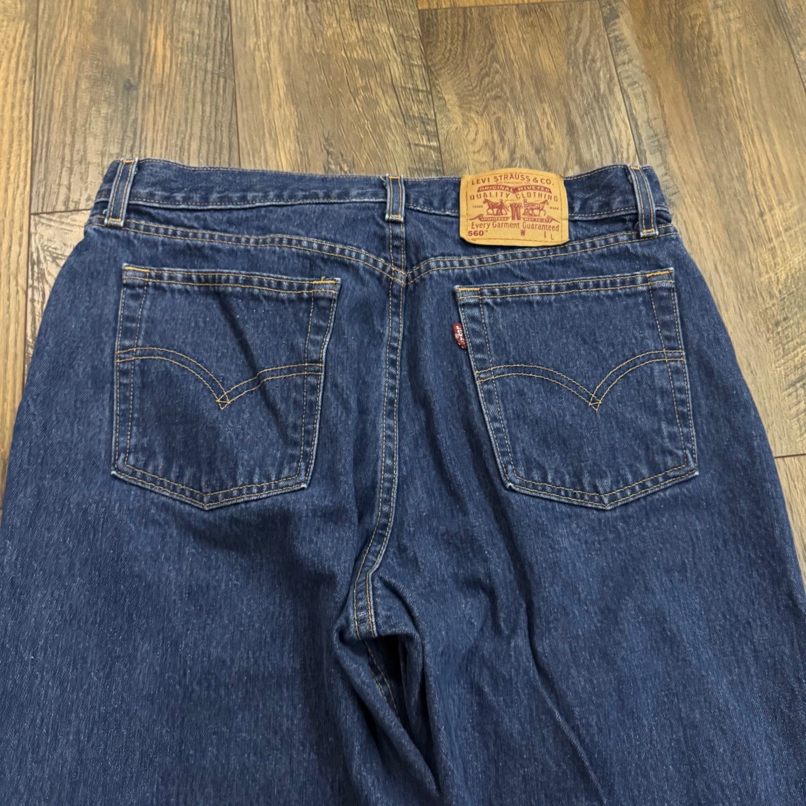 Vintage Levis 560 Loose Fit Straight Leg Jeans Dark Wash Womens 14 Cotton Y2K