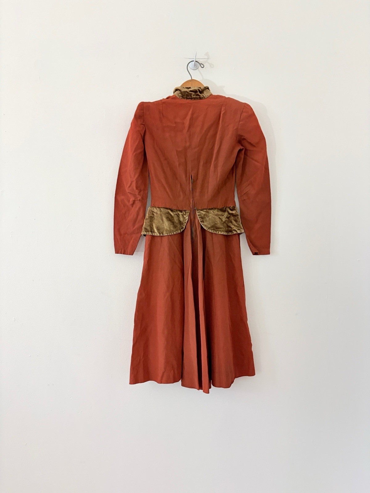40s Rayon/Velvet Pointed Collar Long Sleeve Midi Dress Victorian Edwardian XS S