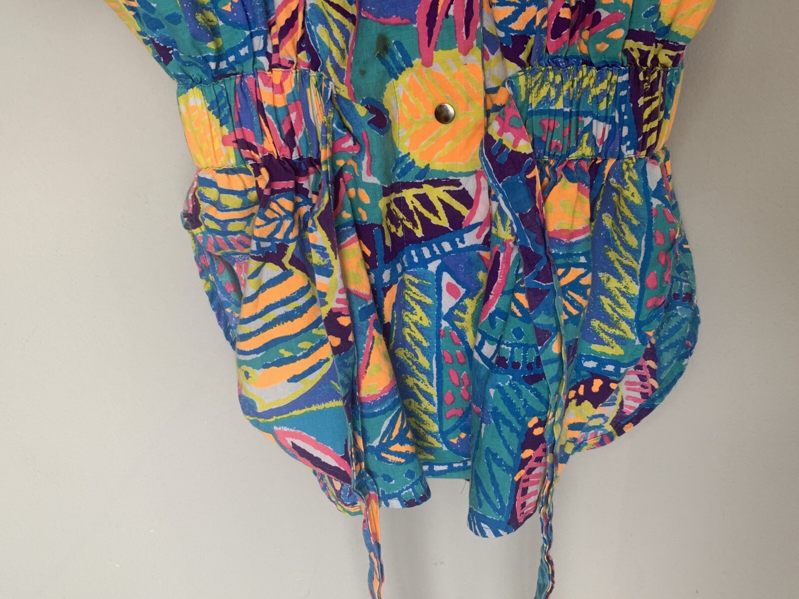 Vintage 80’s Bendigo Colorful Vibrant Funky Hooded Belted Peplum Top Medium