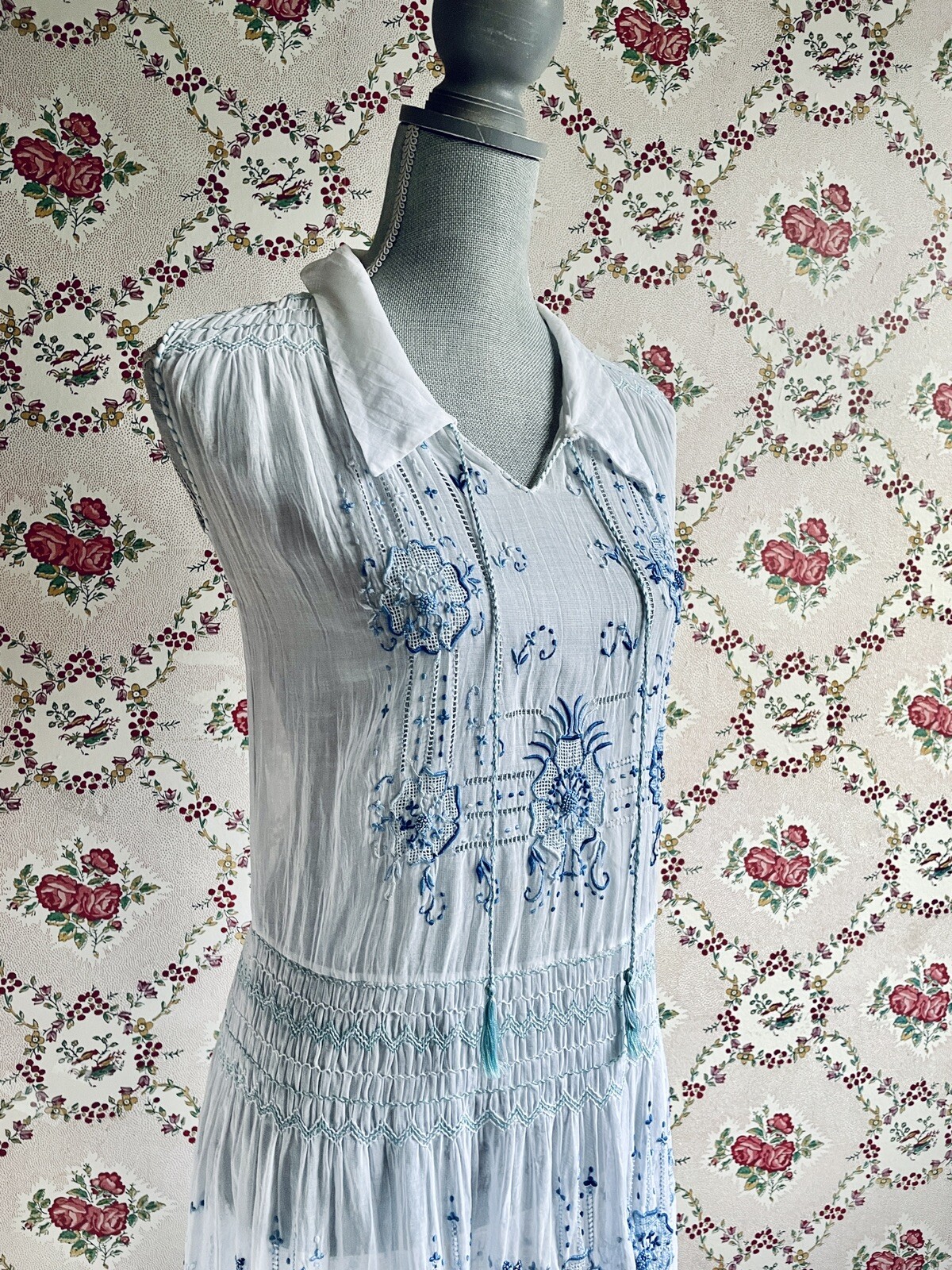 Vintage Dress Flapper 1920 White Cotton Voile Blue Embroidered Hungarian Peasant