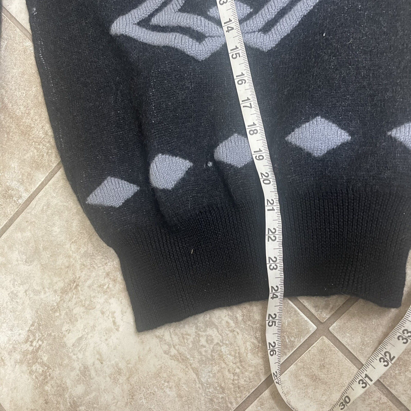 WOMENS MEISTER SKI SWEATER Hong Hong SZ L HONG KONG 100% New Wool Grey Black ?