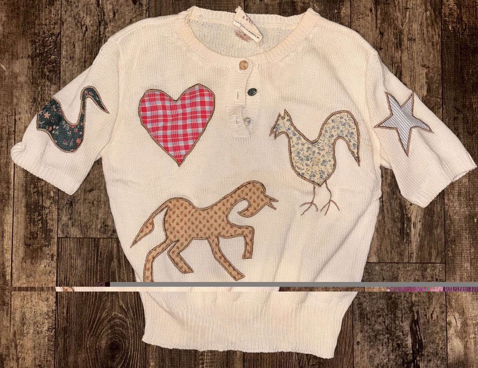 Susan Bristol 1990s Whimsical CottageCore Appliqué Sweater White Acrylic Cotton