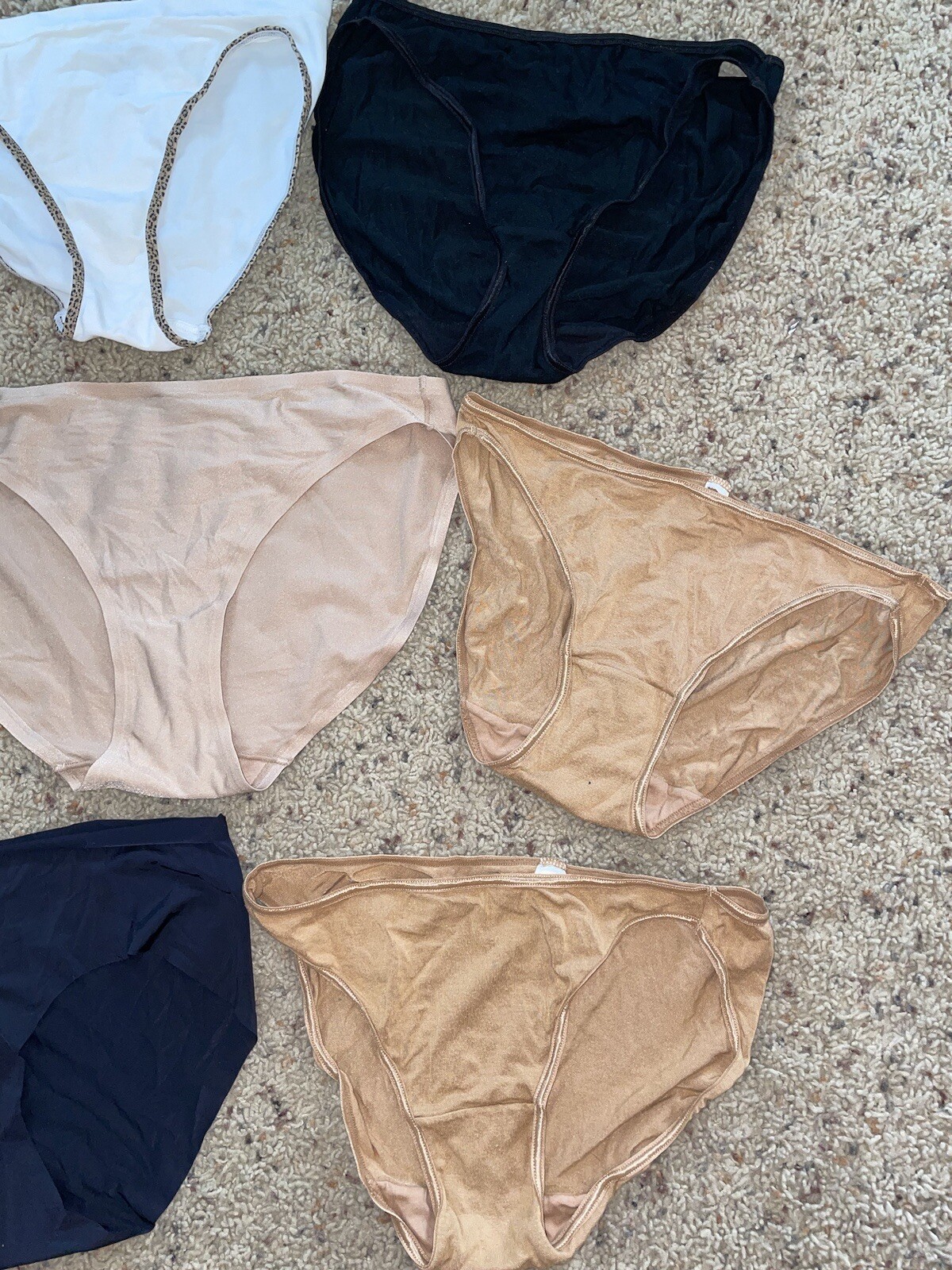 Lot Of 8 Pairs Of Panties -Different Brands – Size Small. ALL UNBELIEVABLY SOFT!