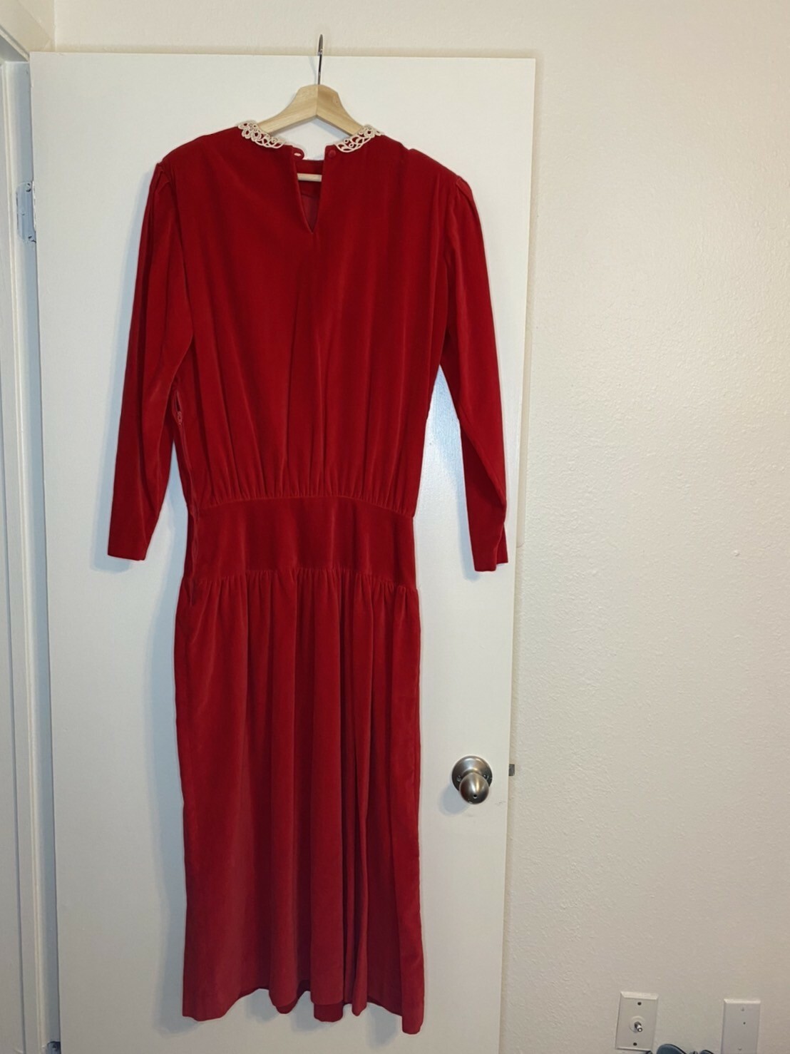 Vintage Norman Shirtmakers Ladies Red Velvet Dress Size 8 EXCELLENT CONDITION