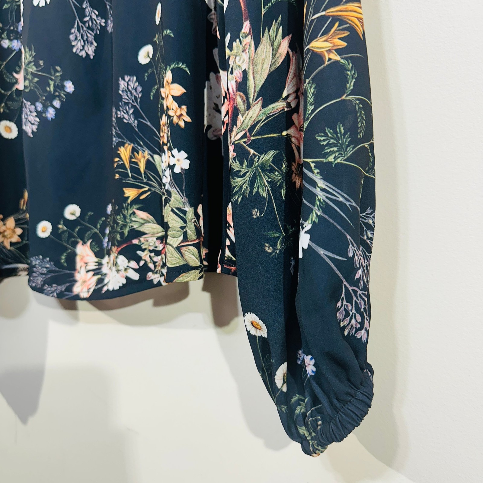 Sheike Floral Long Sleeve Blouse Top 12 Gold Pin Navy Blue Pink Elegant