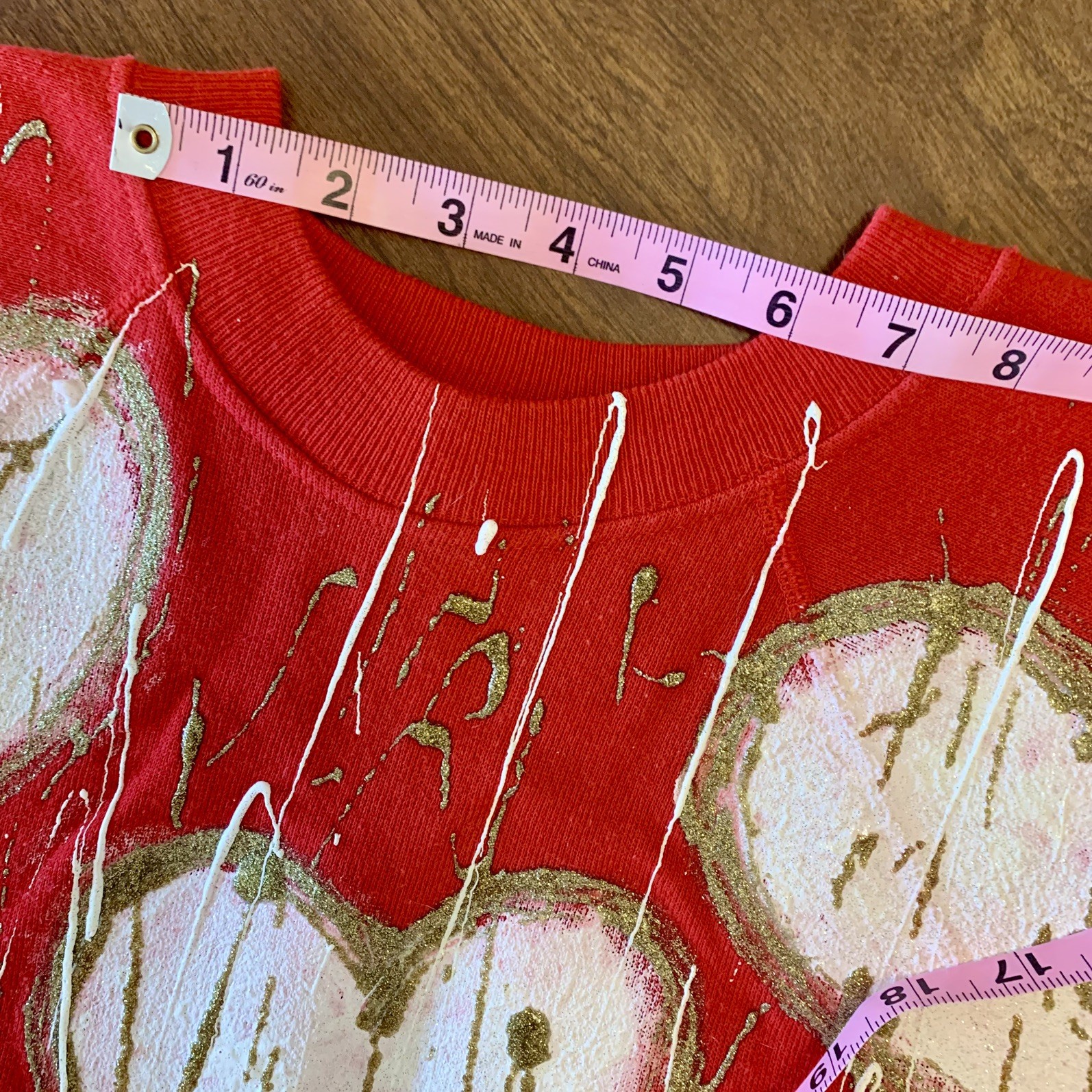 Vintage Valentine’s Day Red Sweatshirt with painted hearts gold paint spatter L