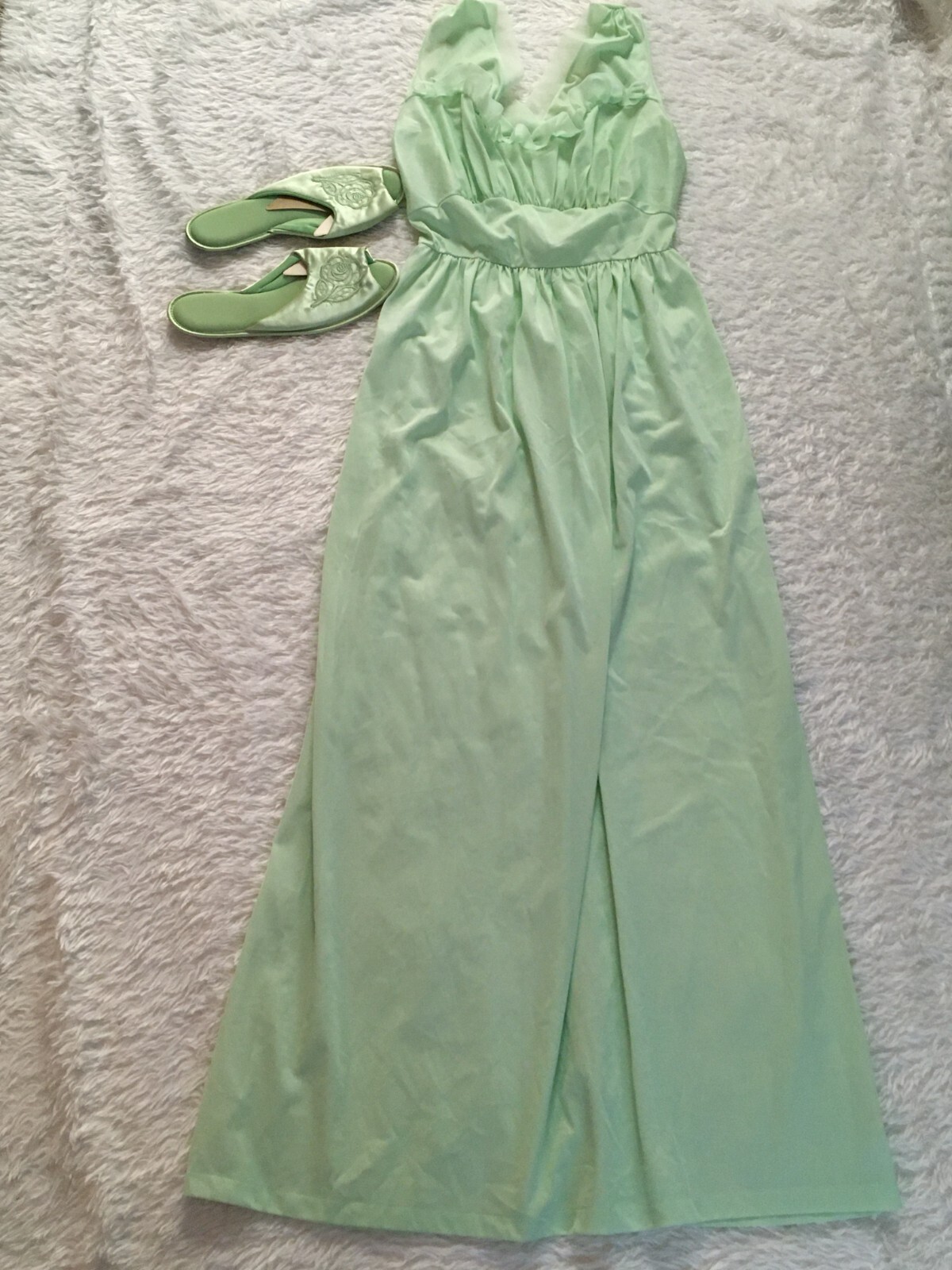 Vtg Long NIGHTGOWN +SLIPPERS Set Lot 34 Gown Mint Green Nylon