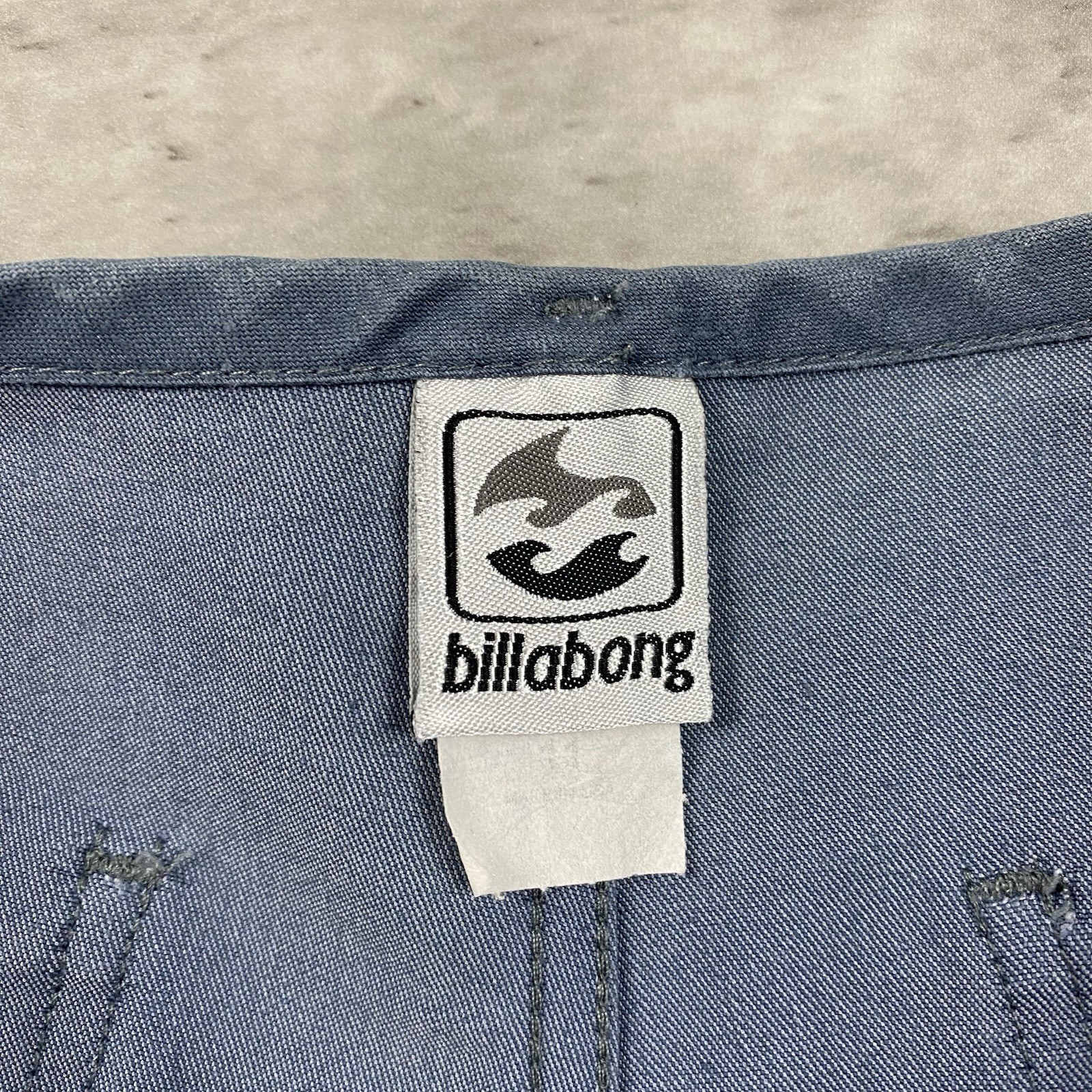 vintage BILLABONG low rise shorts womens junior teen surf skate 90s y2k 2000s