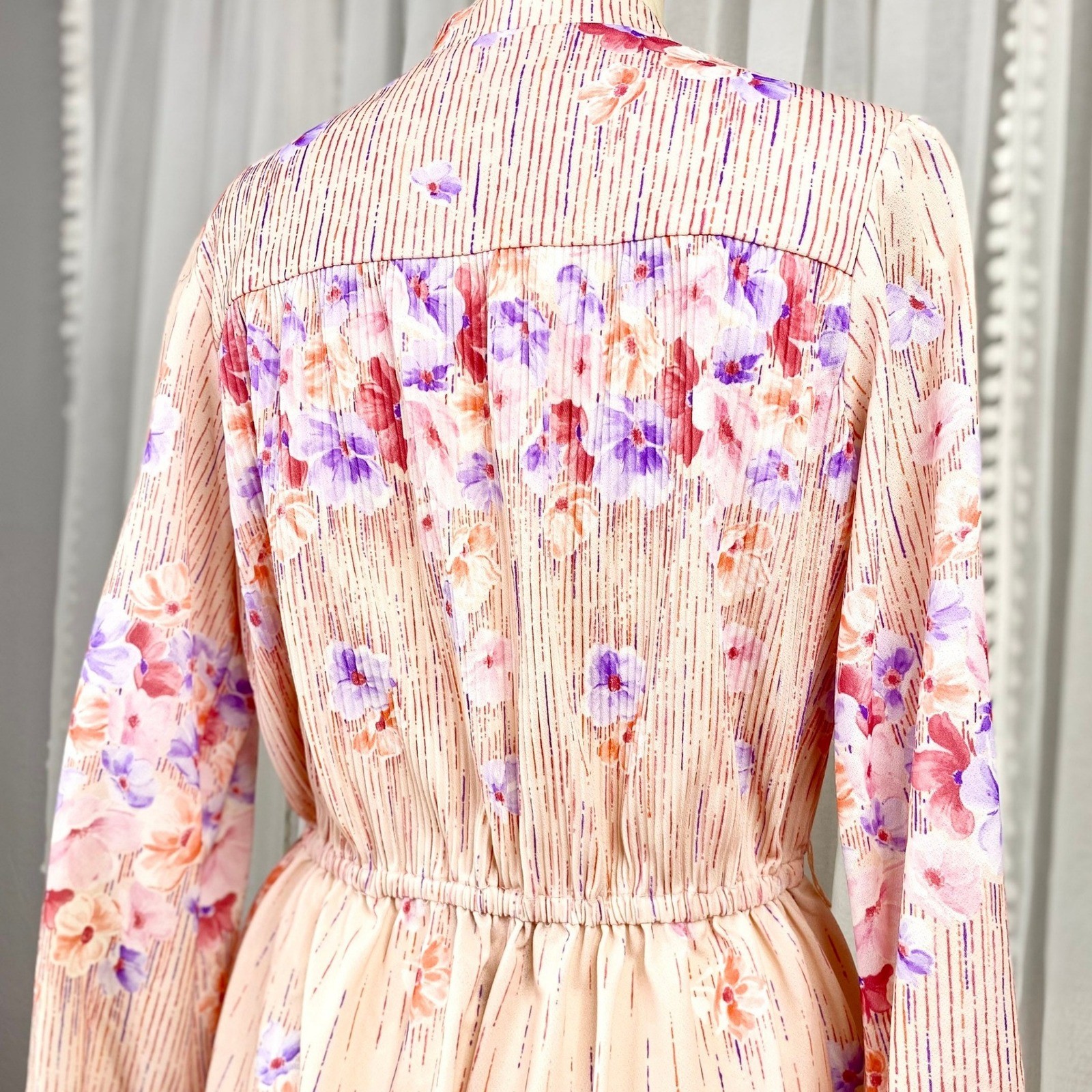 Vintage 1960s Pastel Floral Flowy Day Dress, Whimsy, Size Large