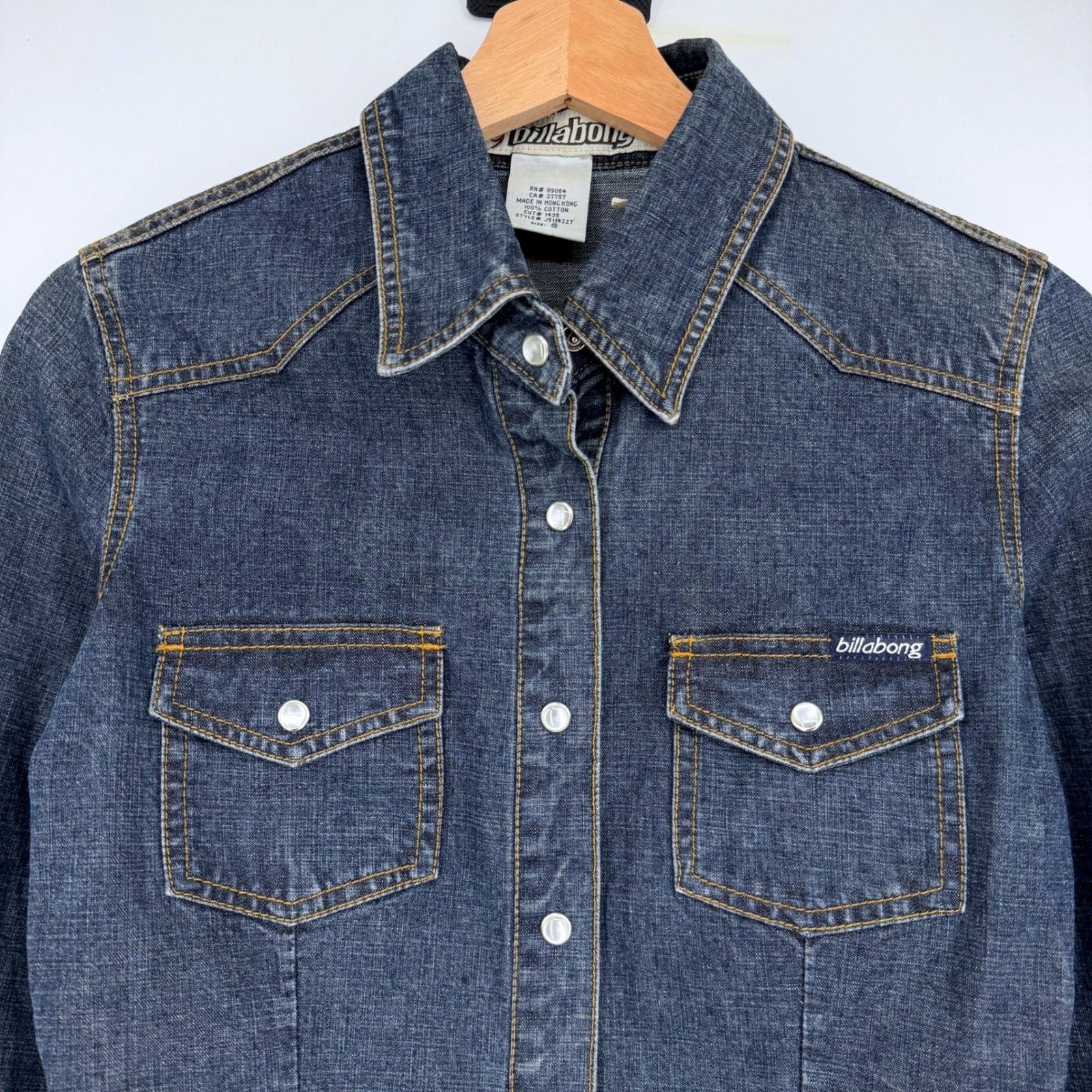 Billabong Y2K Vintage Women’s Blue Denim Snap Front Shirt Top Sz S Cotton