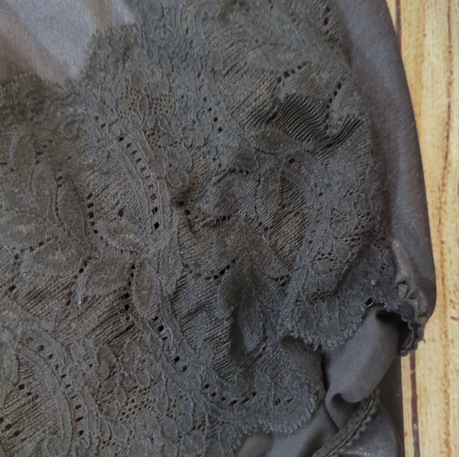 vintage high Waisted Black Chantilly Lace Satin panties Sexy Large NWOT