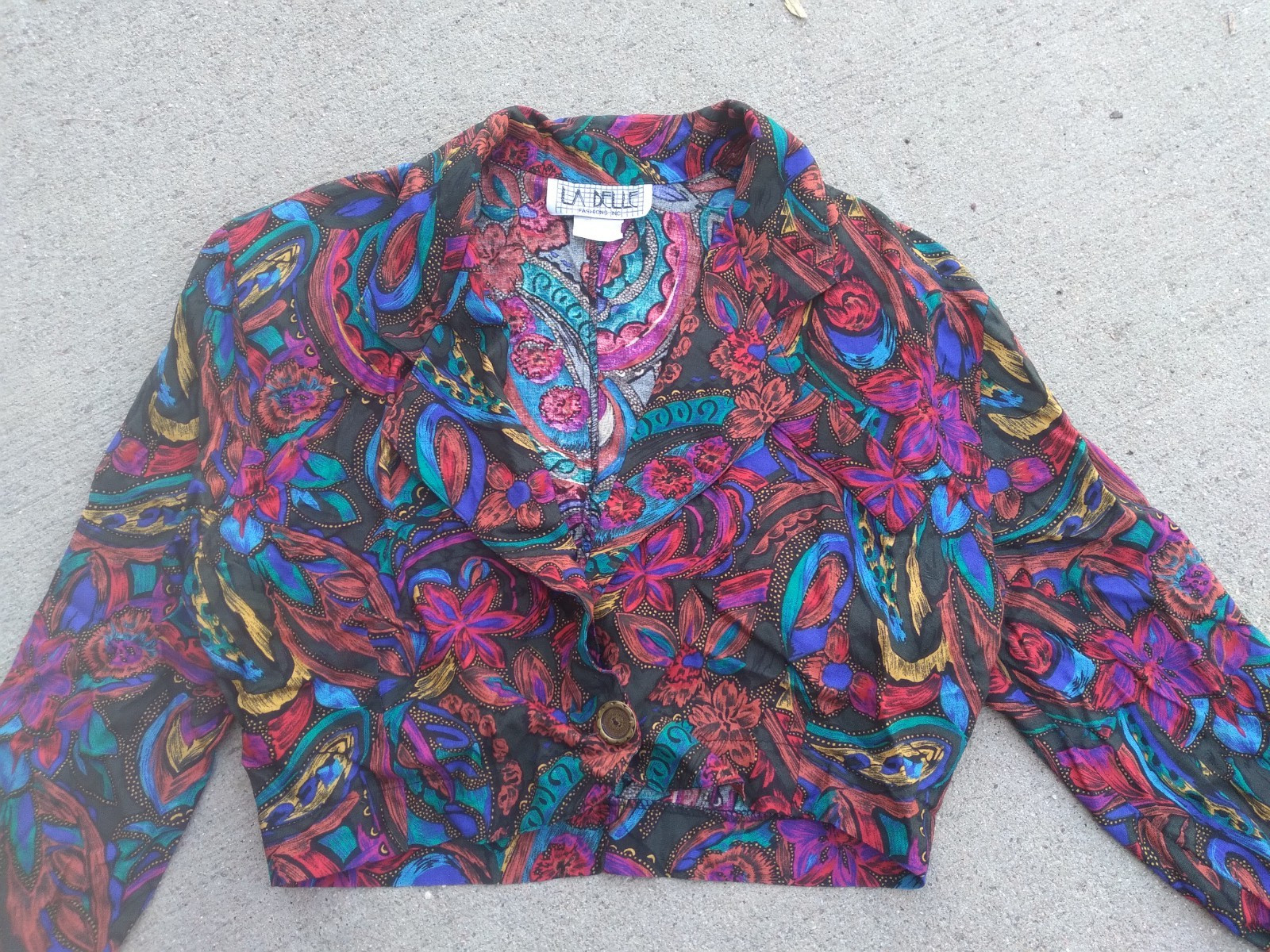 Vintage La Belle Fashions Top Women’s Small Crop Top Long Sleeve 90s Style