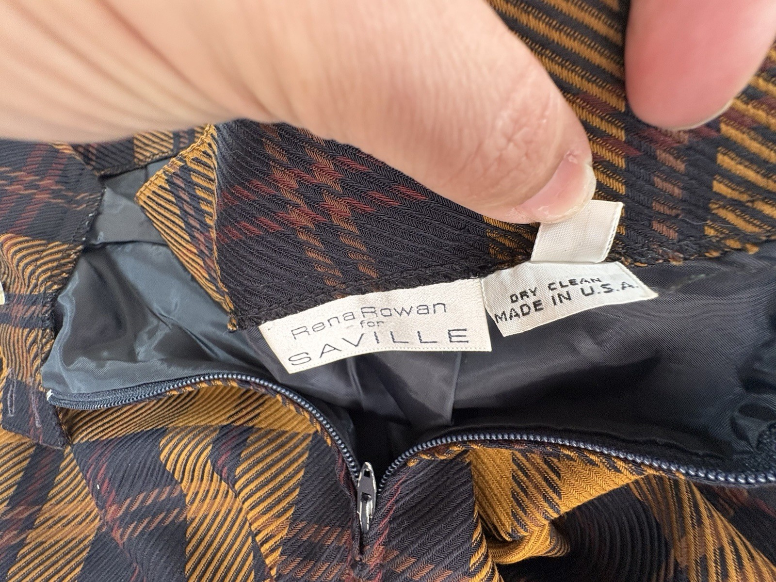 Vintage Rena Rowan Saville Plaid A Line Skirt Size 8 Made USA Lined VTG Timeless