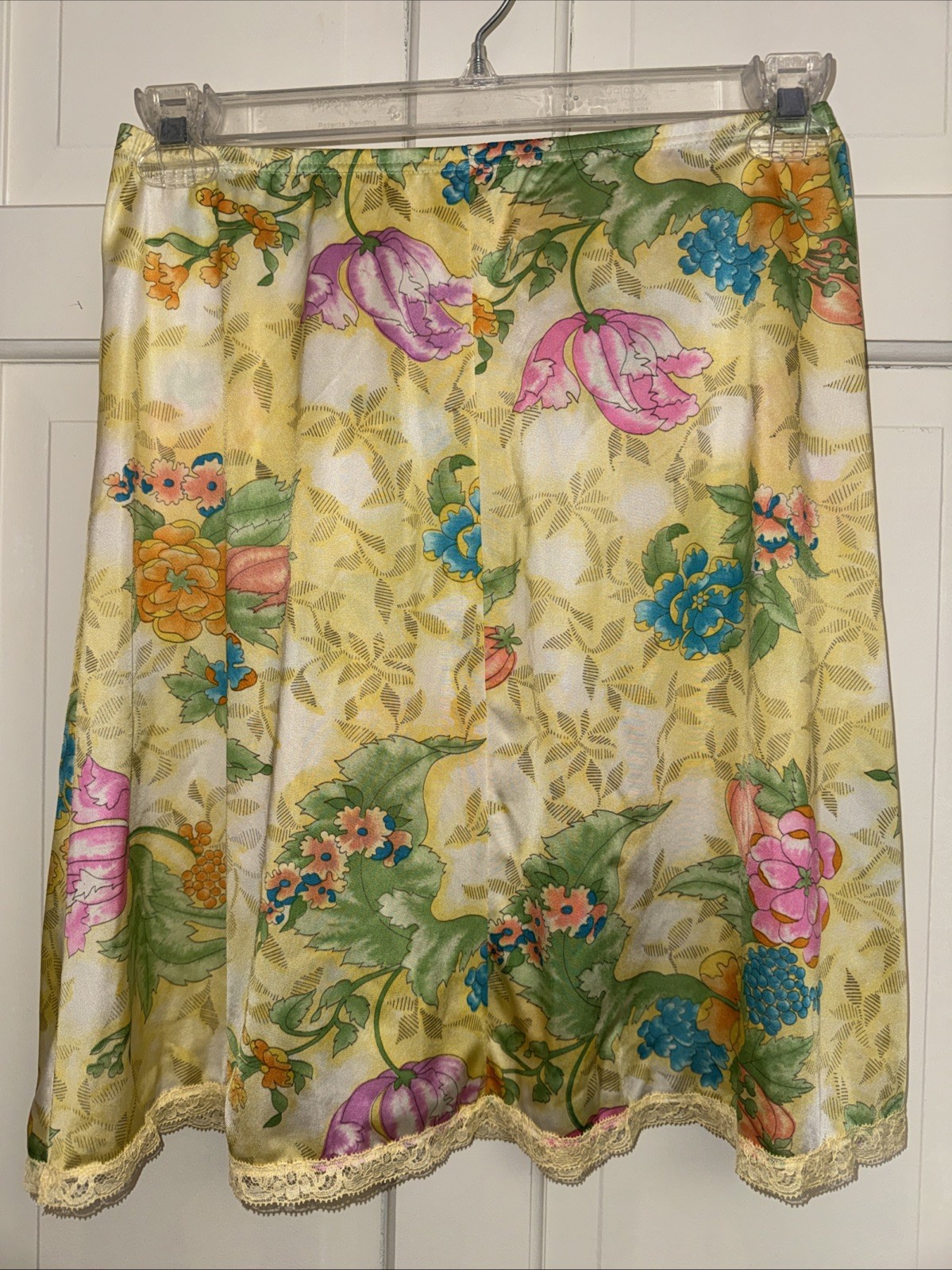 Vintage Vanity Fair Half Slip Large Lace Trim Sunshine Yellow Floral 28” Waist