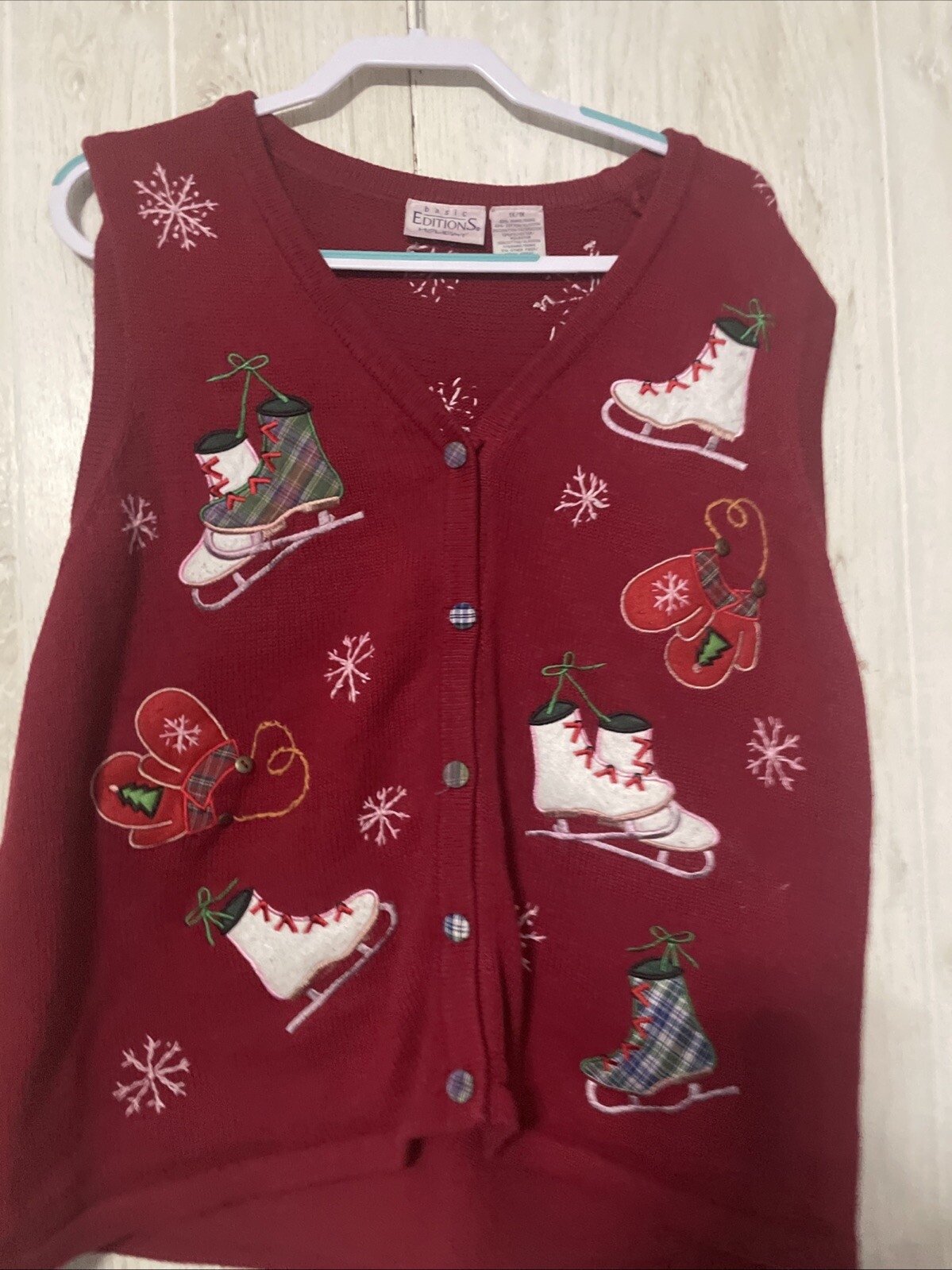 Basic Editions Winter (Christmas) Sweater Vest Size 1x Ice Skates