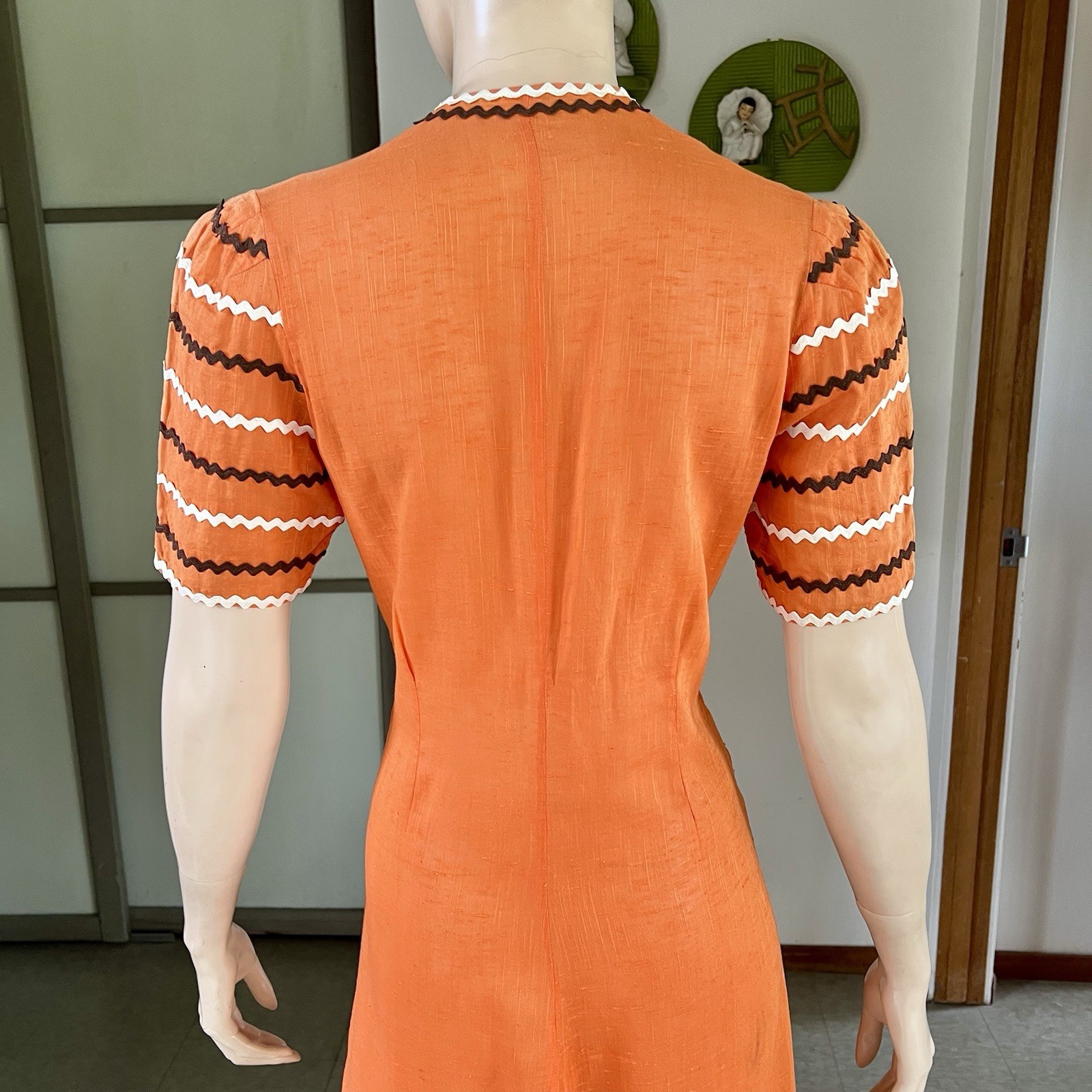 1930s Or Early 40s Orange Sheer Cotton Day Dress With Ric Rac 27-28w