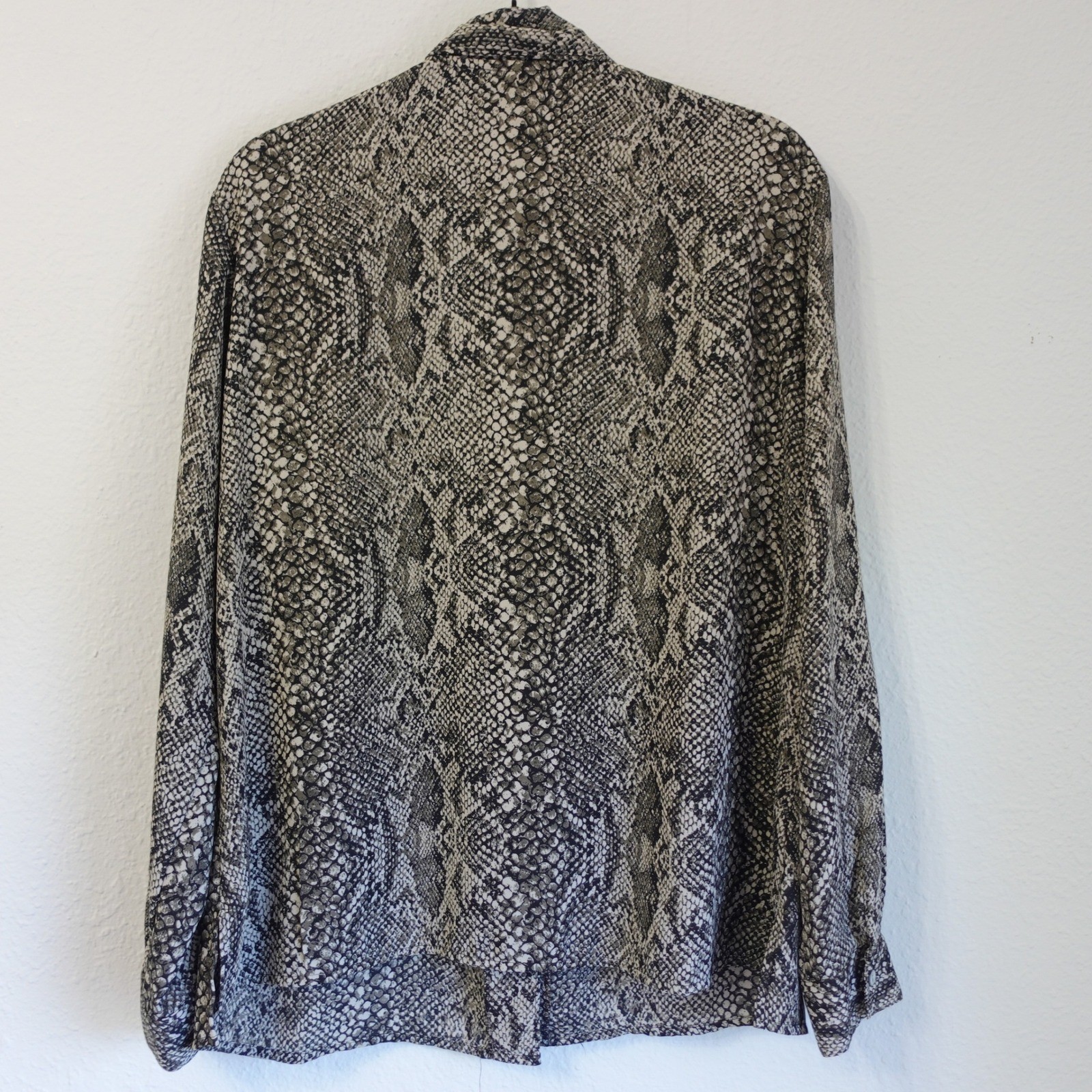 Vintage 90s Snakeskin Print Tie Neck Pussy Bow Blouse Grey XL Maximalist Top