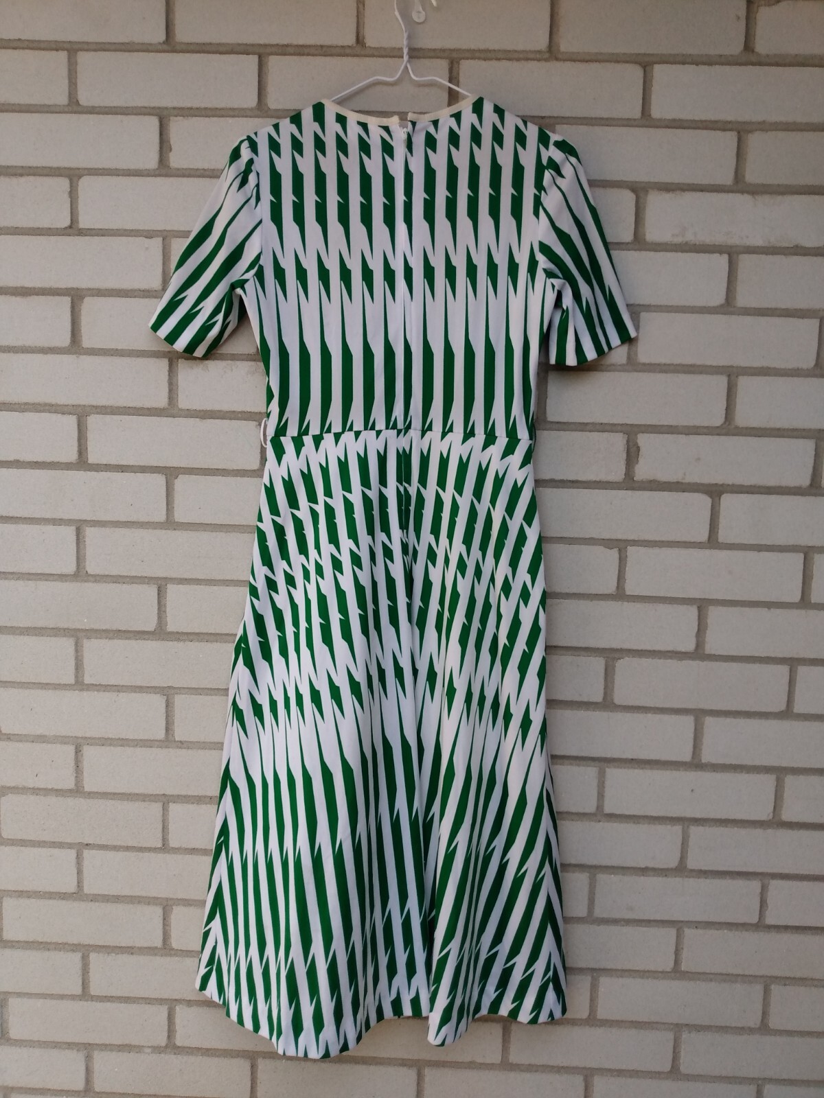 Vintage Dress Green White Vertical Geometric Stripes 32″B 27″W Retro 60s 70s