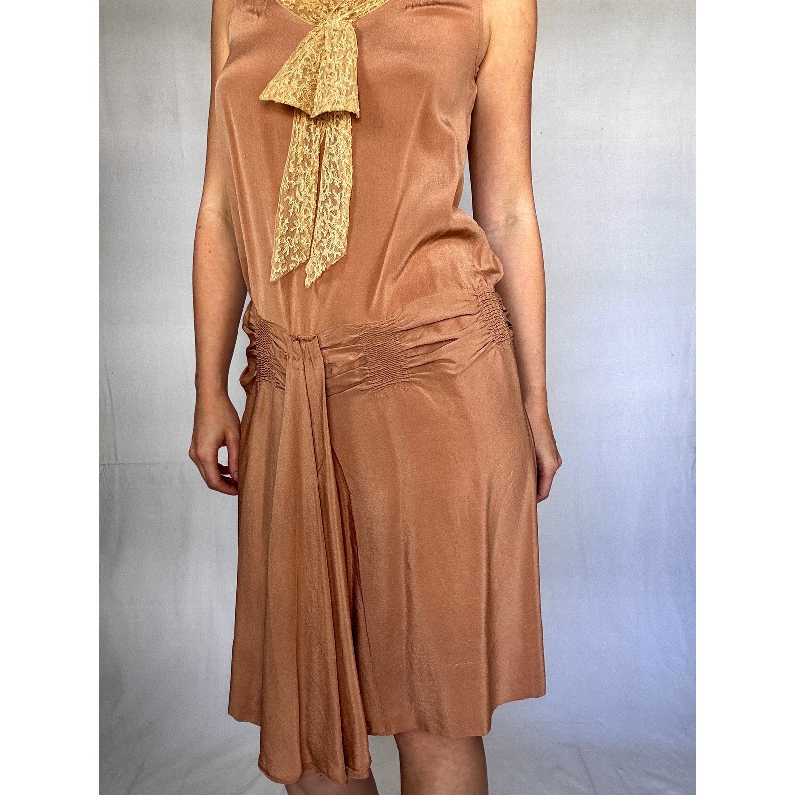 Antique 1920s Drop Waist Silk Dress Blush Pink Floral Lace Collar Flapper