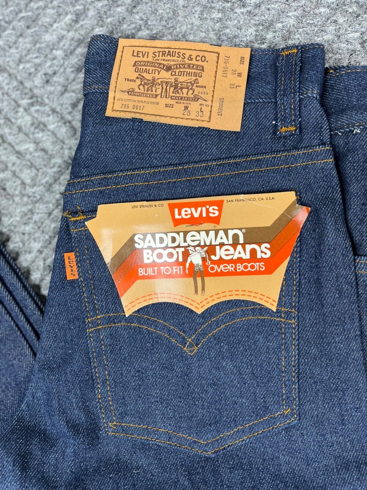 Vintage 80’s Levi’s 716 Saddleman Student Jeans 28×33 Dark Wash Bootcut NOS