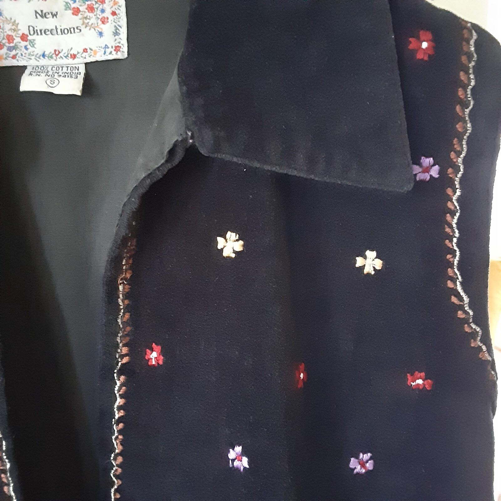 Vintage New Directions womens small black velveteen cotton vest with applique.