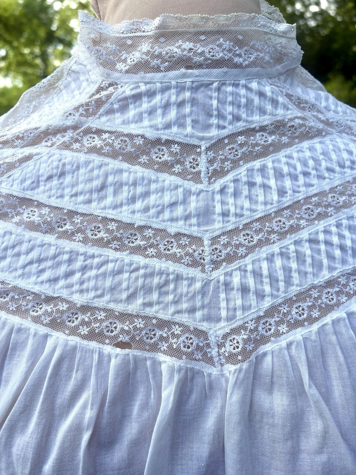 Antique Edwardian Wedding/Lawn/Tea Dress Ivory Cotton Lace Embroidery Small 2pc