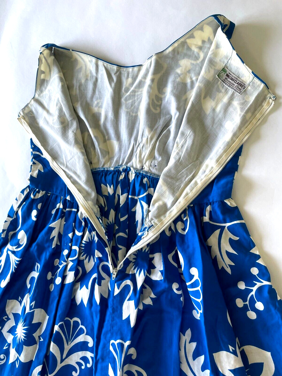 Vintage 1950s Waltah Clarke’s Hawaiian Blue Hibiscus Dress Bow Sm Md S/M