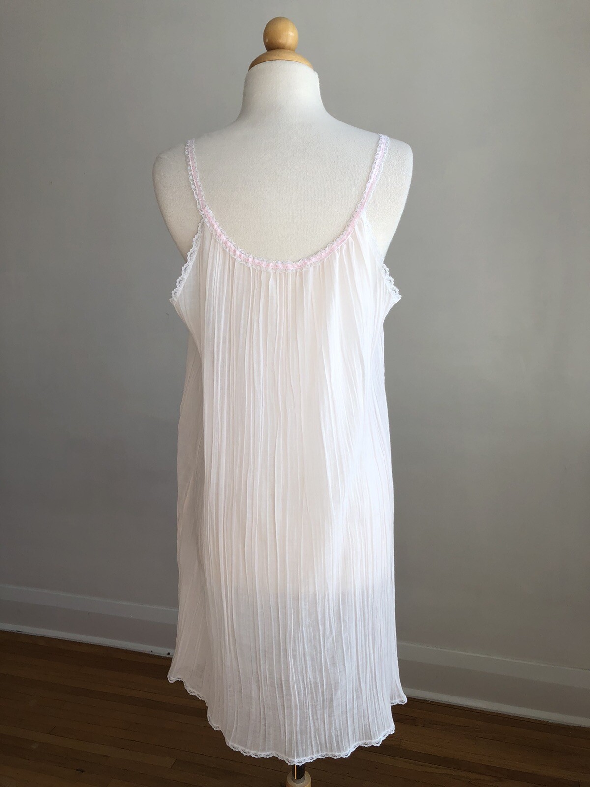 STUNNING VTG JULI OF SLUMBERTOGS Pink Gauzy Cotton & White Lace Nightgown SZ M/L