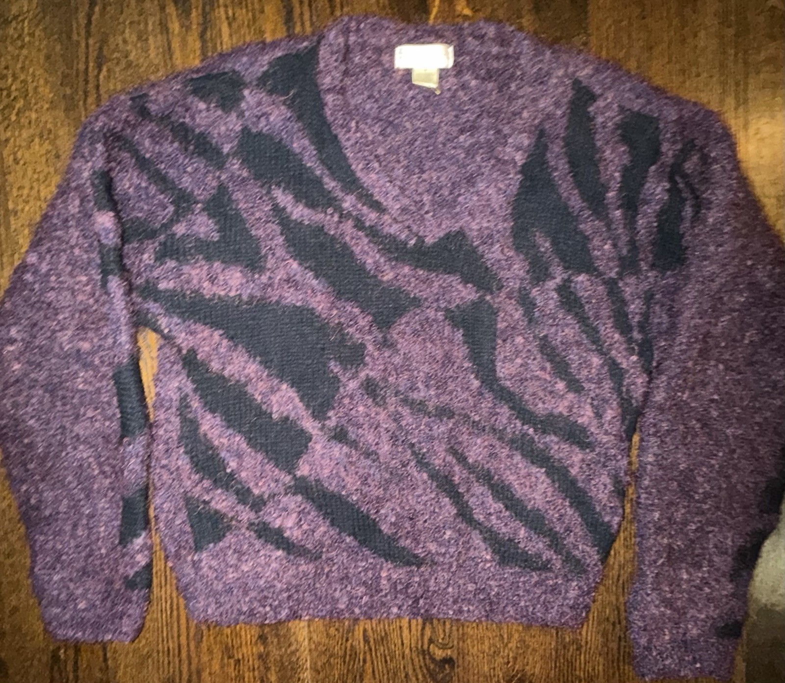 Vintage Sweater 52% MOHAIR,42% WOOL Black& Plum Reto,80’s Zebra Print,breathable