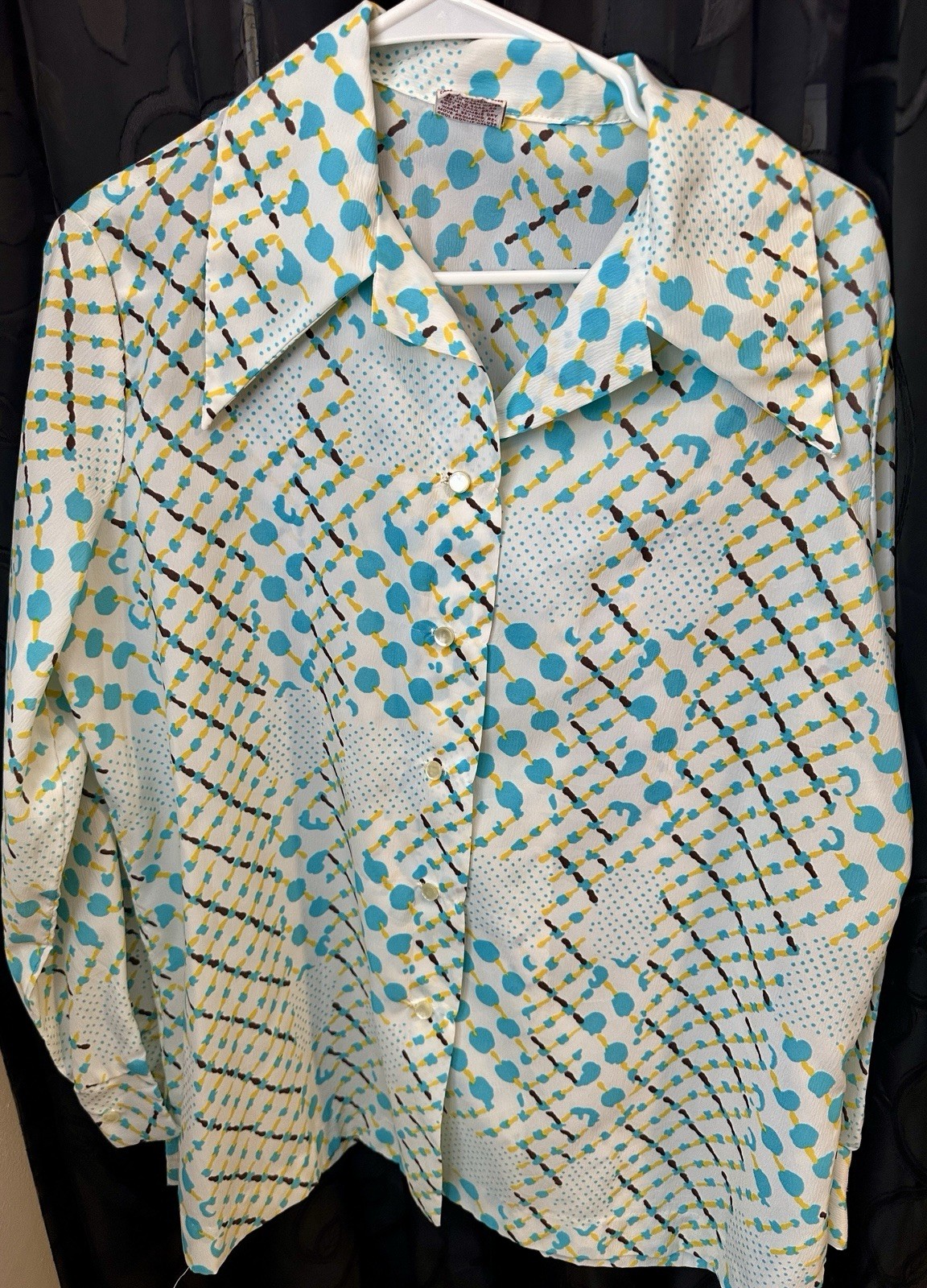 Graff Button-Up Shirt Dagger Collared Button-Front Polyester 44 White Blue