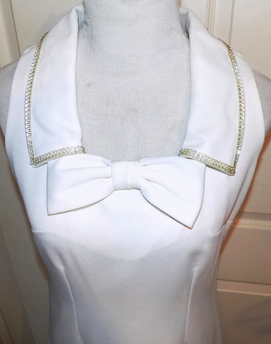 Vintage 60s White Polyester Double Knit Cocktail Dress Bow Rhinestone Trim B36