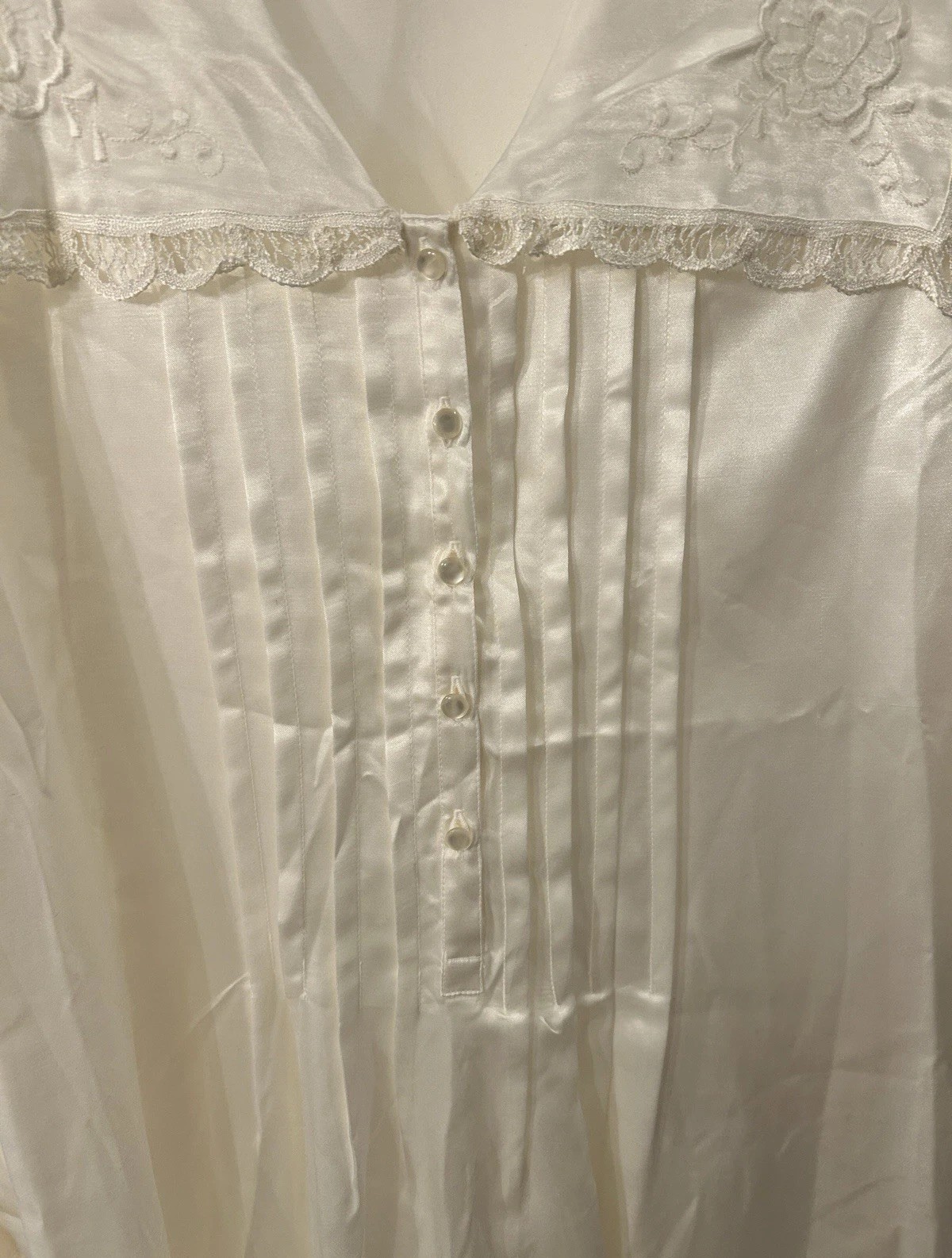 Vintage ALLISON RHEA Women’s Size L Ivory Satin Nightgown, Lace Trim NEW