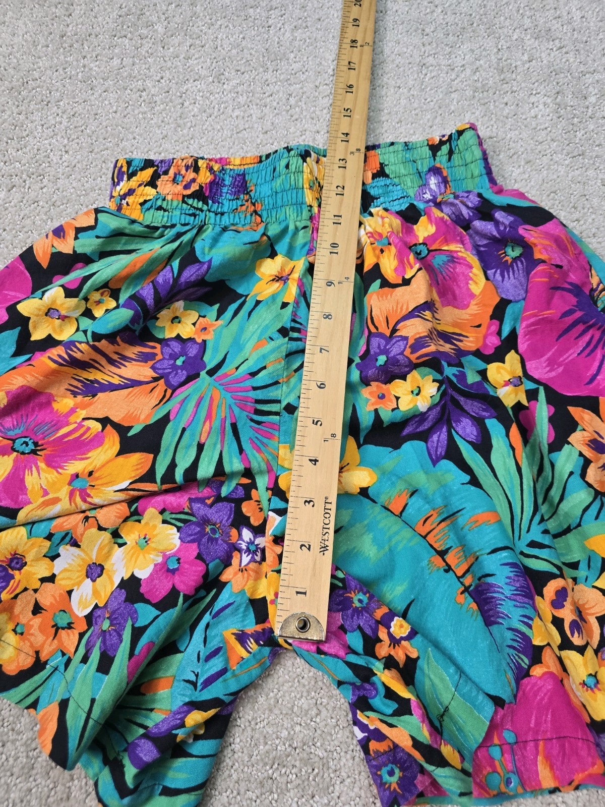 Vintage 80s Medium M Sostanza Multicolor Shorts Stretch Elastic Floral USA Beach