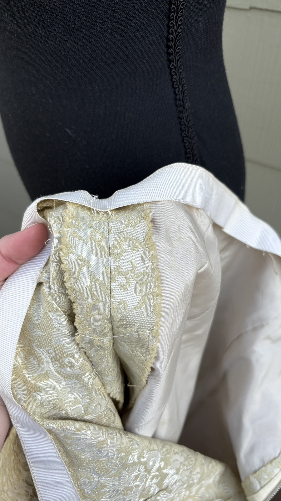 vtg REID & REID 40s 50s Old Money Brocade Velvet Collar Jacket Skirt Suit Set