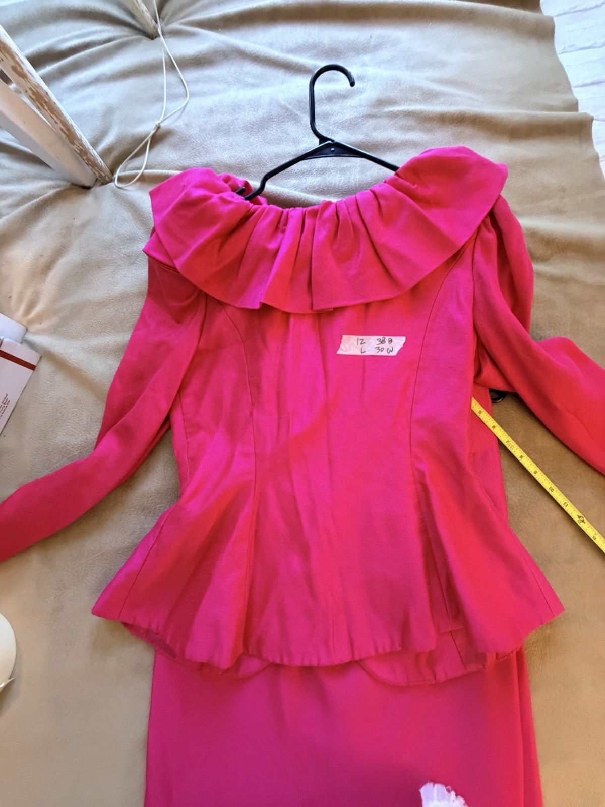 Vintage 80s 2-Piece Watters & Watters SZ 12 Hot Pink Jacket Skirt Suit