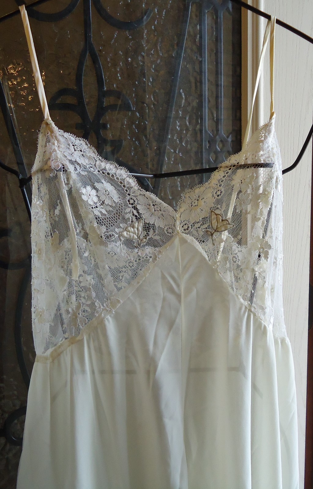 NOS Vtg Lucie Ann Beverly Hills Full Sweep 132″ Nightgown Cream Lace PTE USA