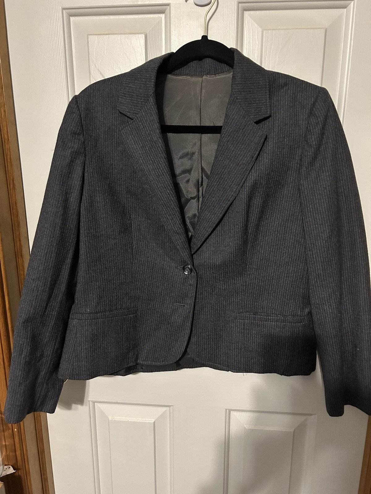 Vintage Grey Wool Women’s Suit By Cross country Fashions Size 14 Petite