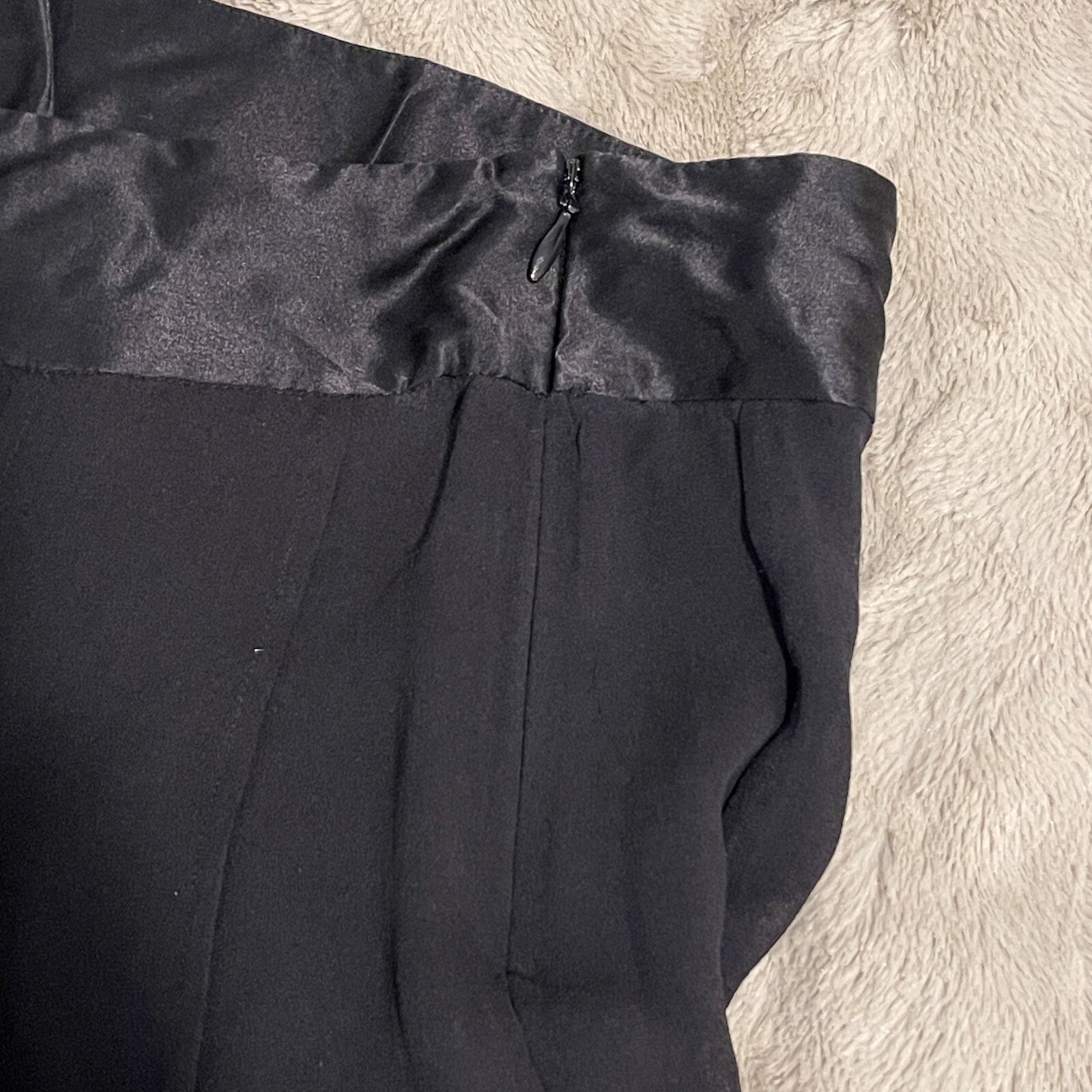 Donna Karan New York Stunning Minimalist Black Silk Bell Skirt sz 6 NWT
