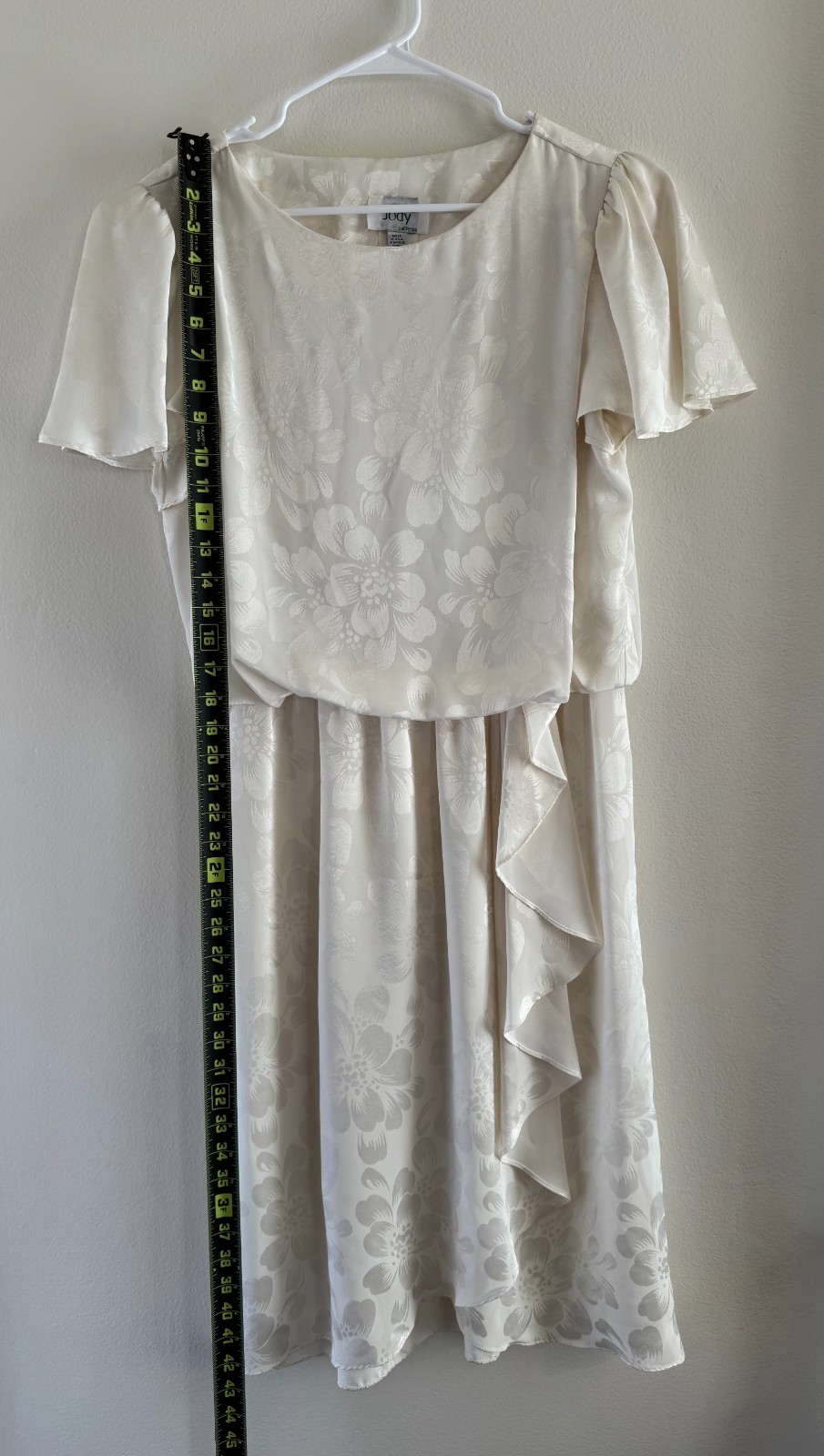Vintage Floral Jacquard Flutter-Sleeve Midi Dress Size 15/16 Soft Cream/Ivory