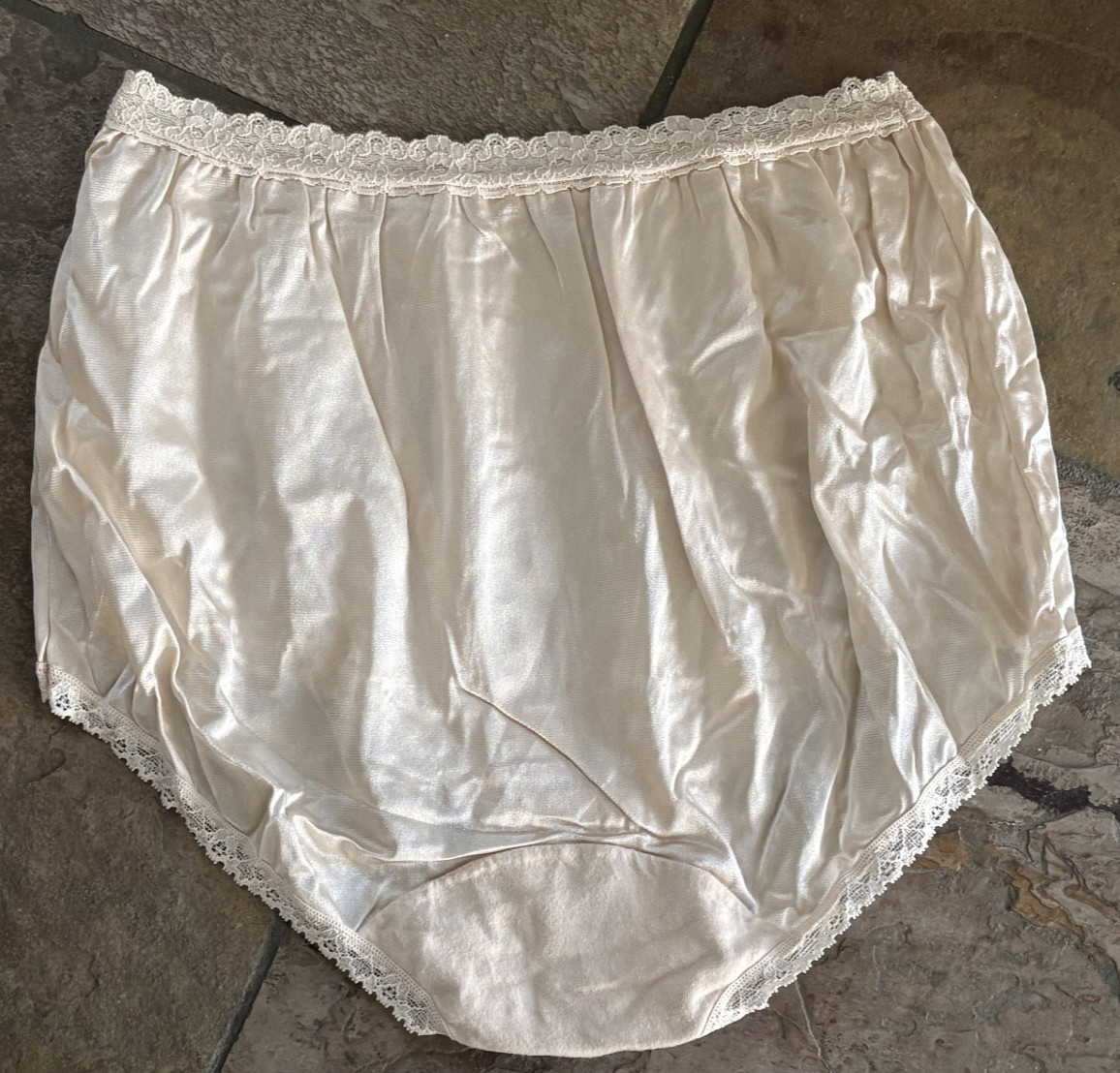 COTILLION 8/XL Champagne Hi Shine SATIN All Nylon Lace Trim Brief Panties VTG