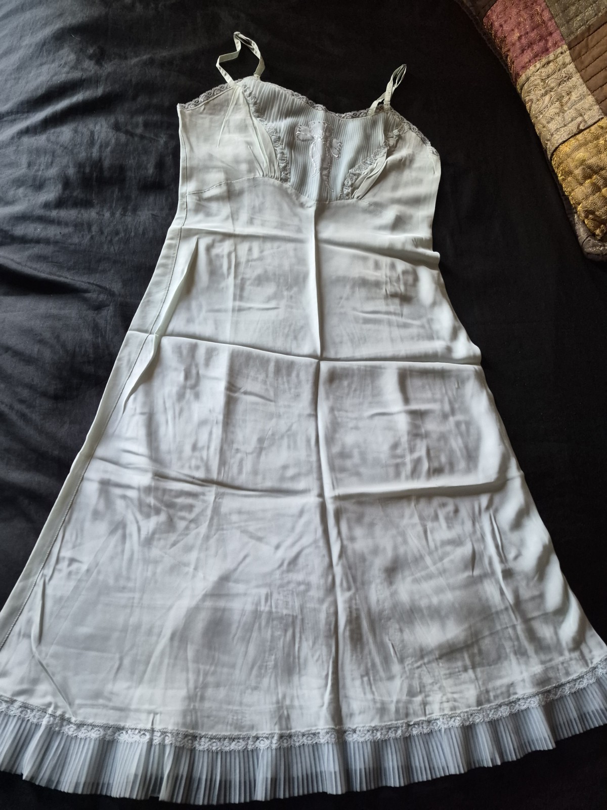 Vintage NWOT Blue Rayon Carillon Full Slip Size 34