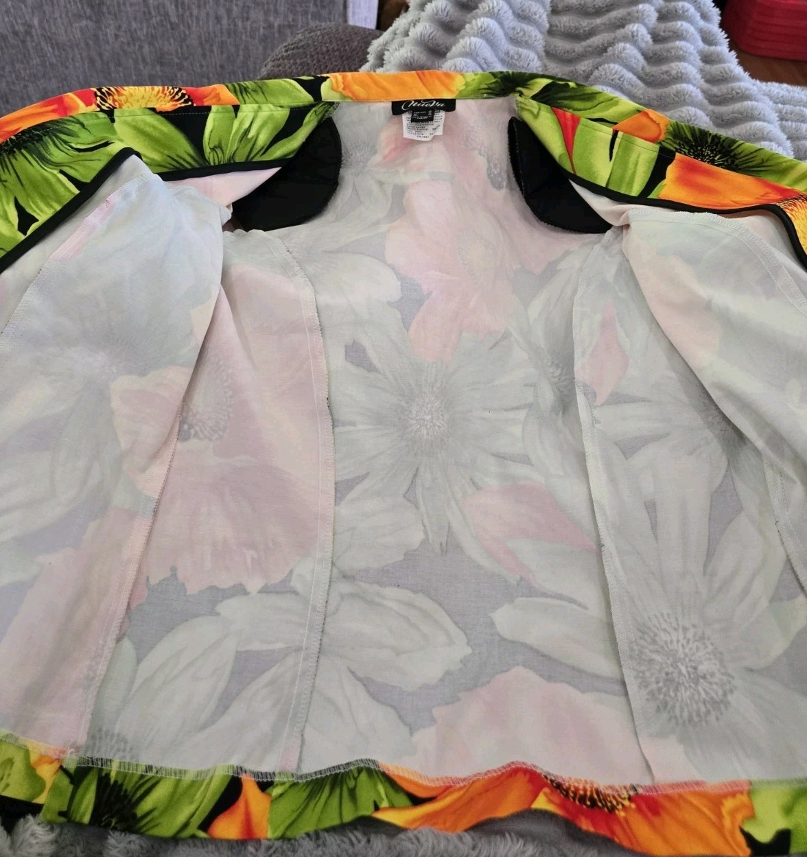 Vintage NueVa Abstract Flower Button Jacket/Blazer Vibrant Made In Canada EUC!!