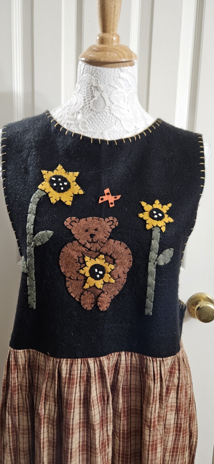 Bear Appliqued Jumper Dress Vintage 1980s Cottagecore Hand Crafted Sz. M