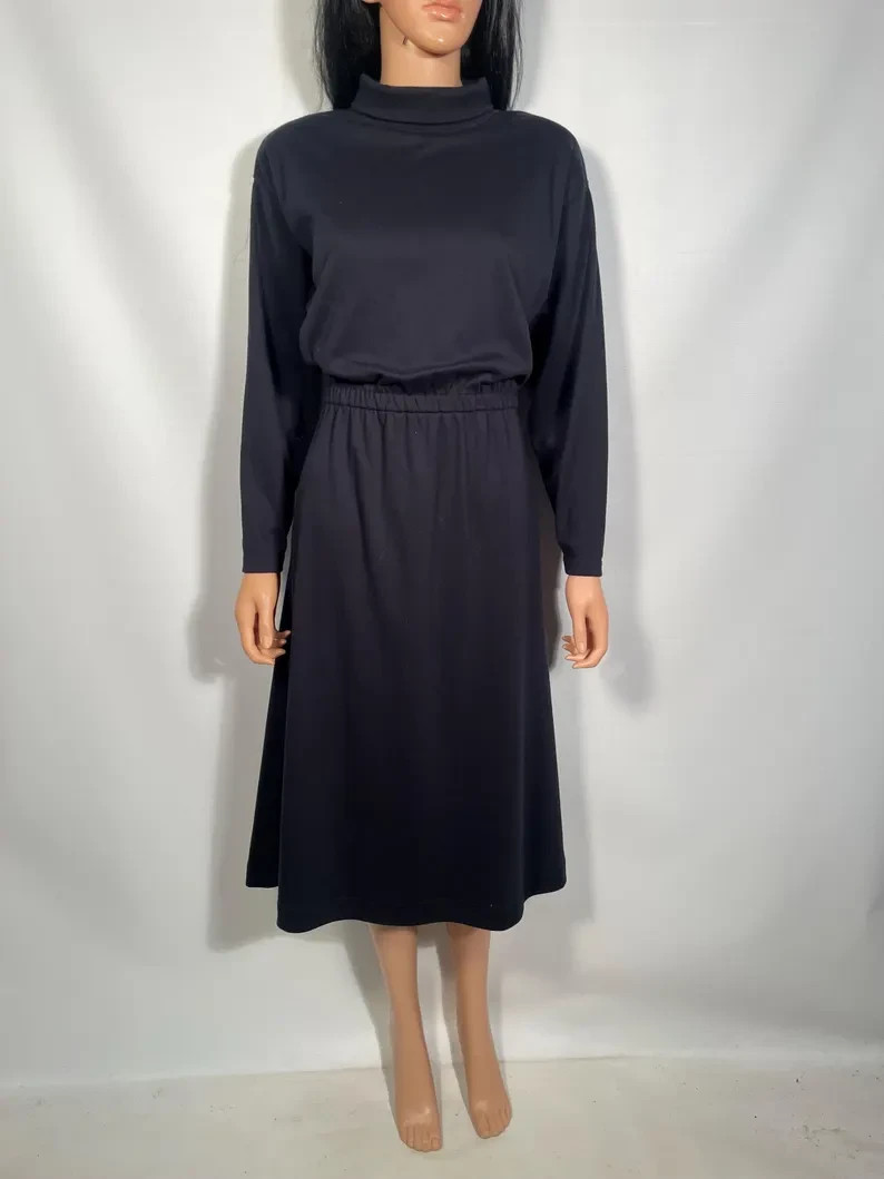 Vintage 1980s LL Bean Classic Simple Tshirt Material Black Dress Made In USA M