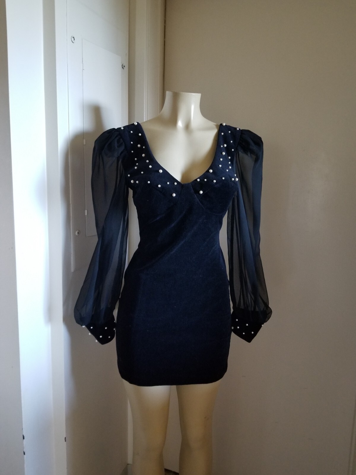 Vintage 80s Karen Okada climax david Howard pearls velour dress