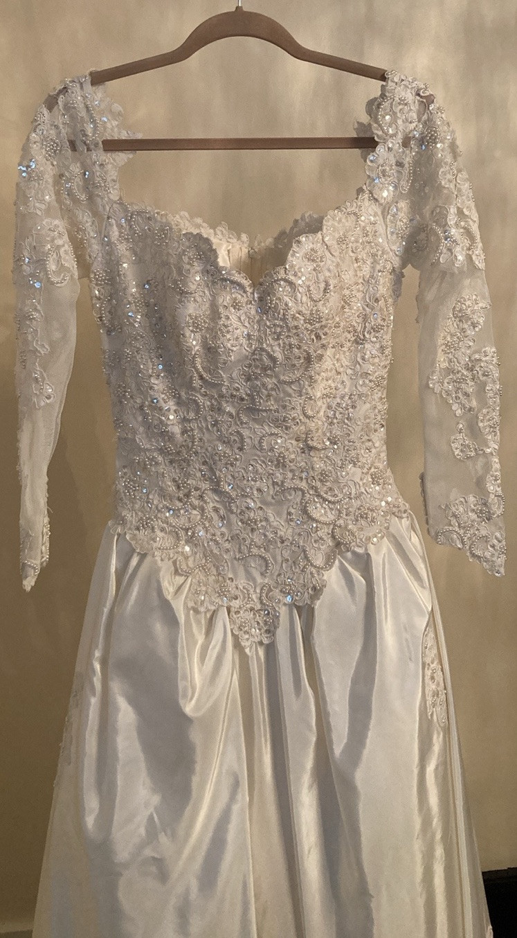 Vintage Jasmine Wedding Dress